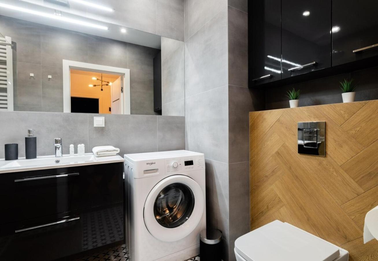 Apartament Premium White Marina Chopin Airport *
