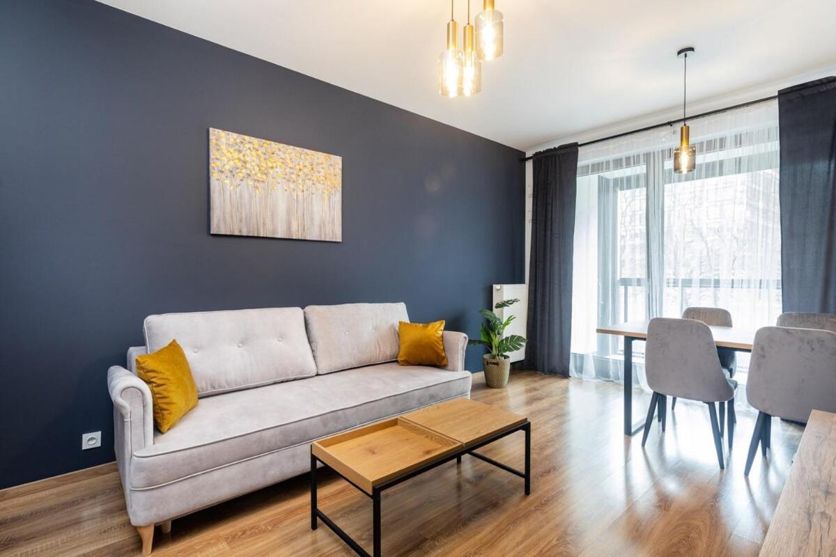 Apartament Premium White Marina Chopin Airport *