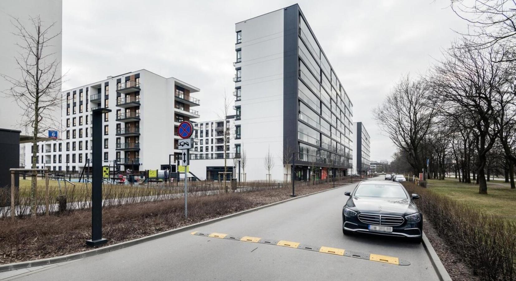 Apartament Premium White Marina Chopin Airport *